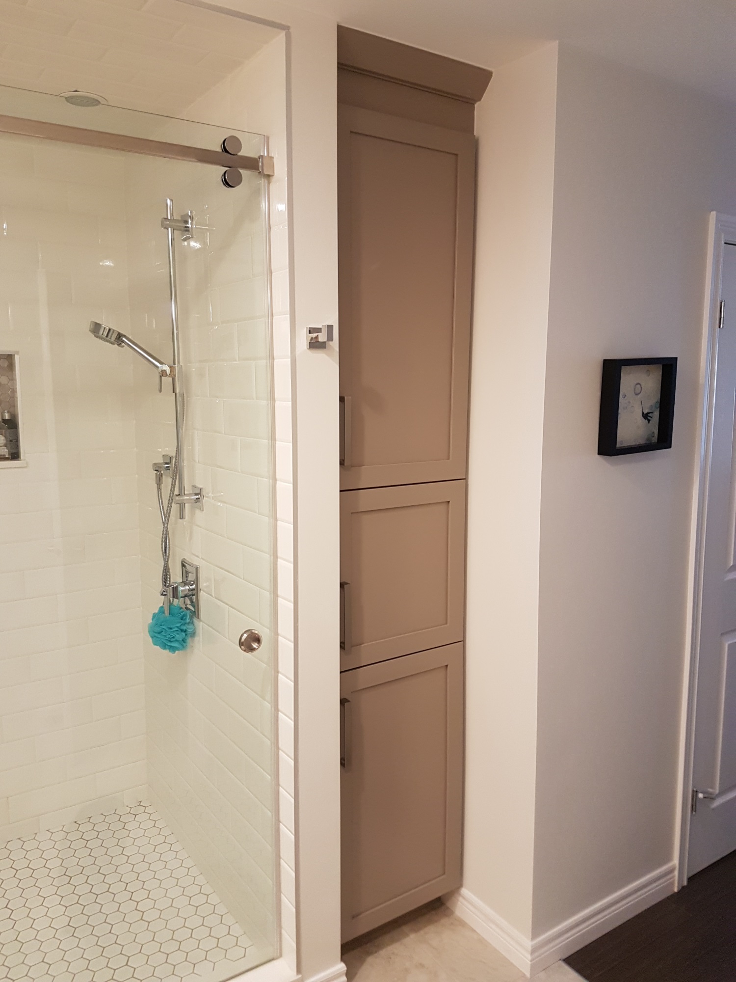 custom bathroom vanities