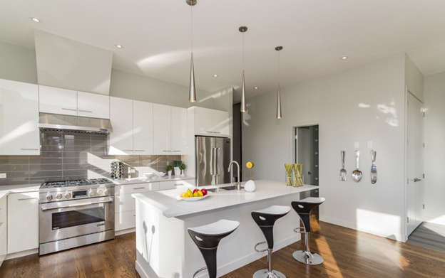 Kitchen Island with Stools